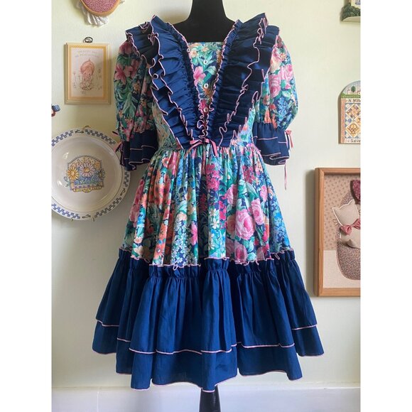 80's vintage Call it Fancy floral puff sleeve bow accent square dancing dress - Picture 3 of 11